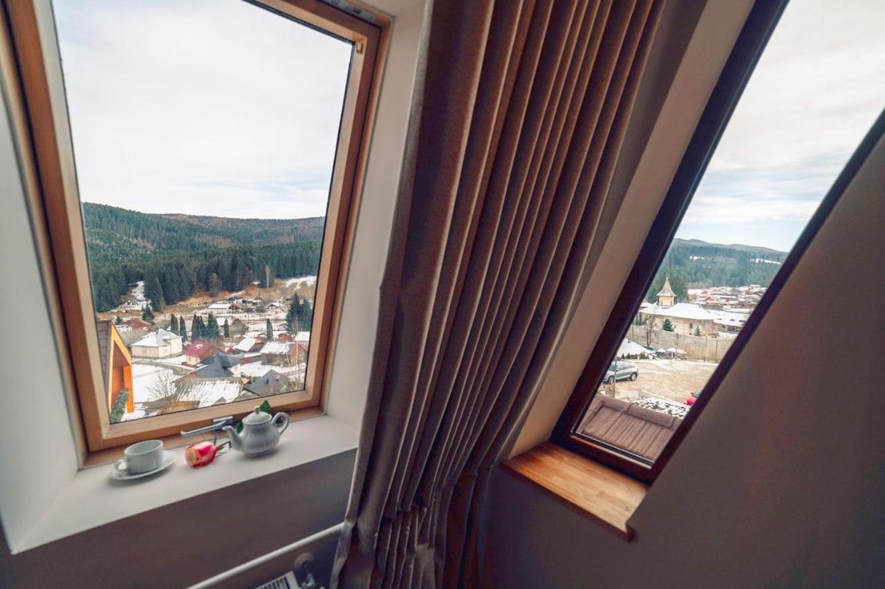 Popasul Domnesc- Resort& Spa- Vue Pensiune Voroneţ