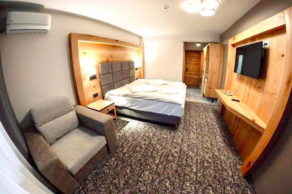 Popasul Domnesc- Resort& Spa- Vue